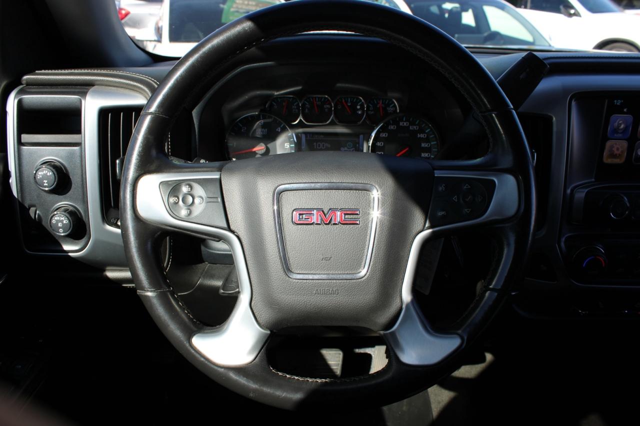 2017 GMC Sierra 1500 SLE Crew Cab 4WD   No Accident   Clean Carfax   Ce Photo
