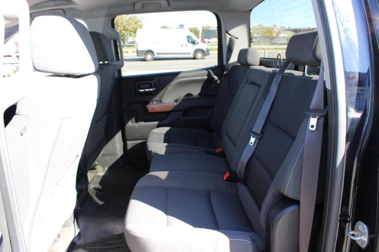 2017 GMC Sierra 1500 SLE Crew Cab 4WD   No Accident   Clean Carfax   Ce Photo