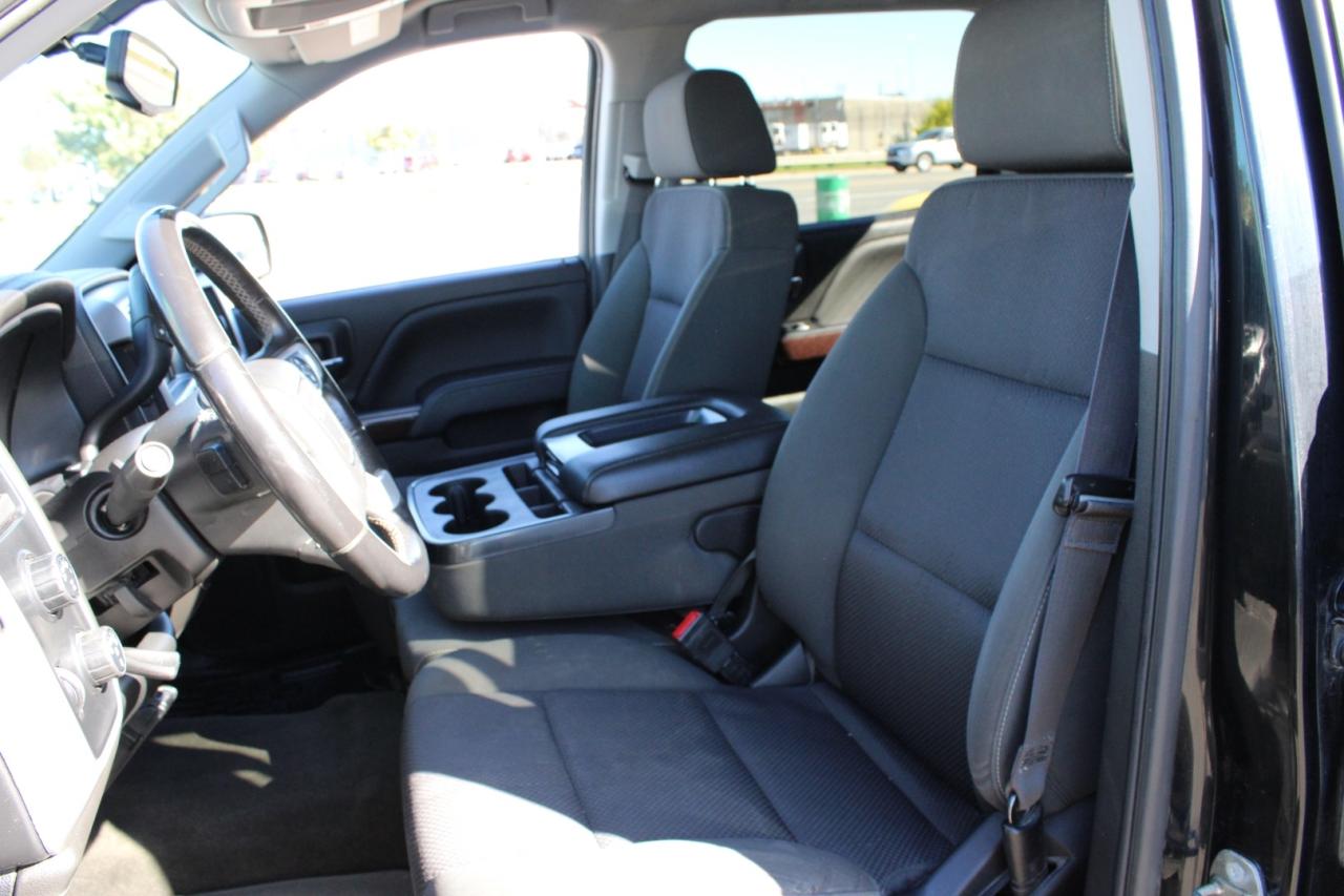 2017 GMC Sierra 1500 SLE Crew Cab 4WD   No Accident   Clean Carfax   Ce Photo