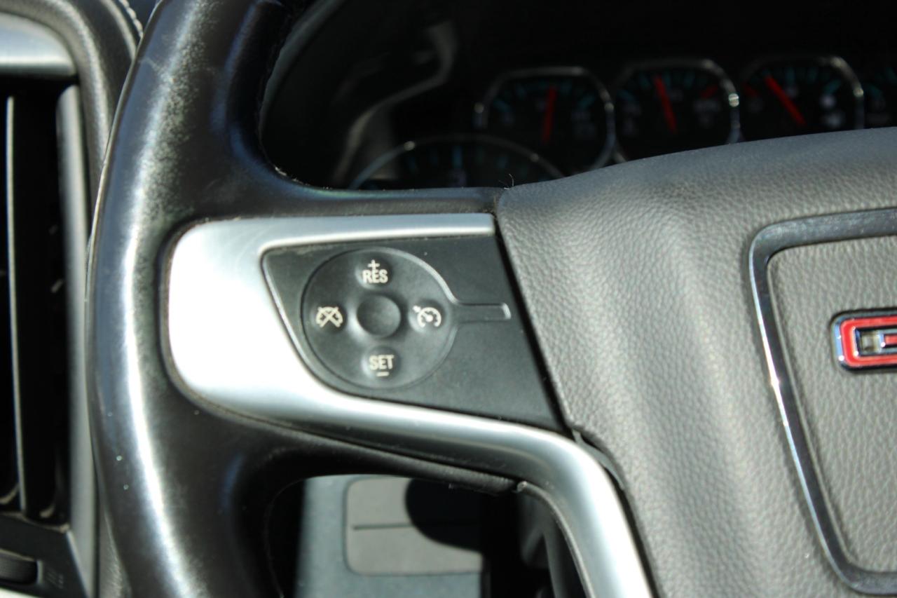 2017 GMC Sierra 1500 SLE Crew Cab 4WD   No Accident   Clean Carfax   Ce Photo