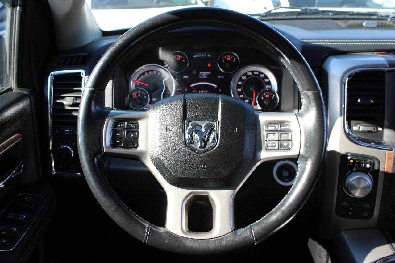 2018 RAM 1500 Laramie Crew Cab 4WD 5.7L HEMI SAFETY CERTIFIED Photo