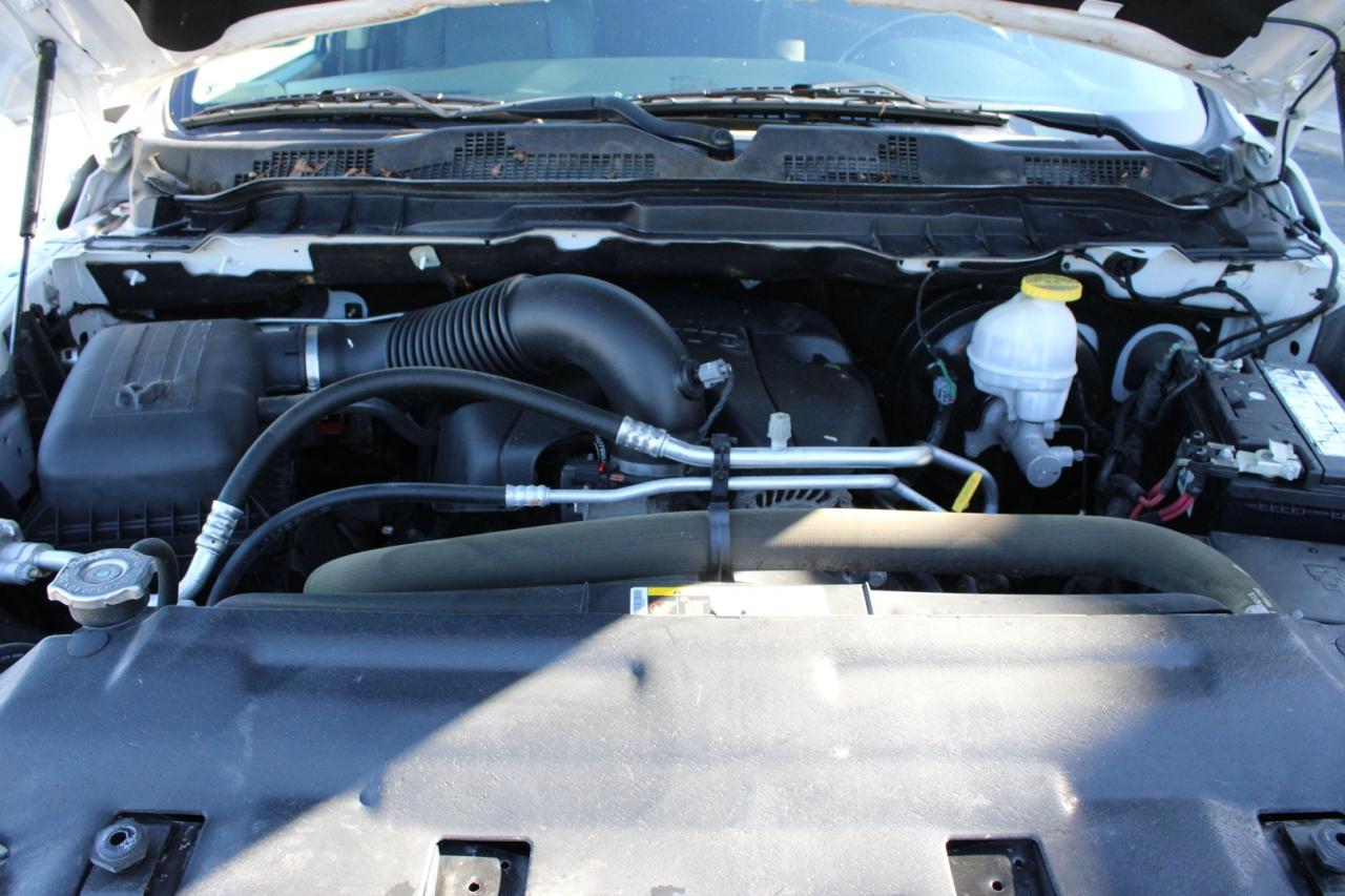 2018 RAM 1500 Laramie Crew Cab 4WD 5.7L HEMI SAFETY CERTIFIED Photo