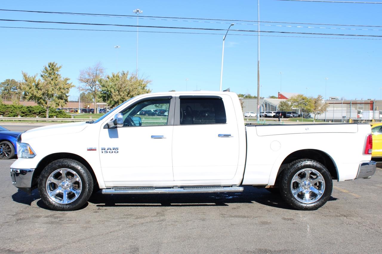 2018 RAM 1500 Laramie Crew Cab 4WD 5.7L HEMI SAFETY CERTIFIED Photo