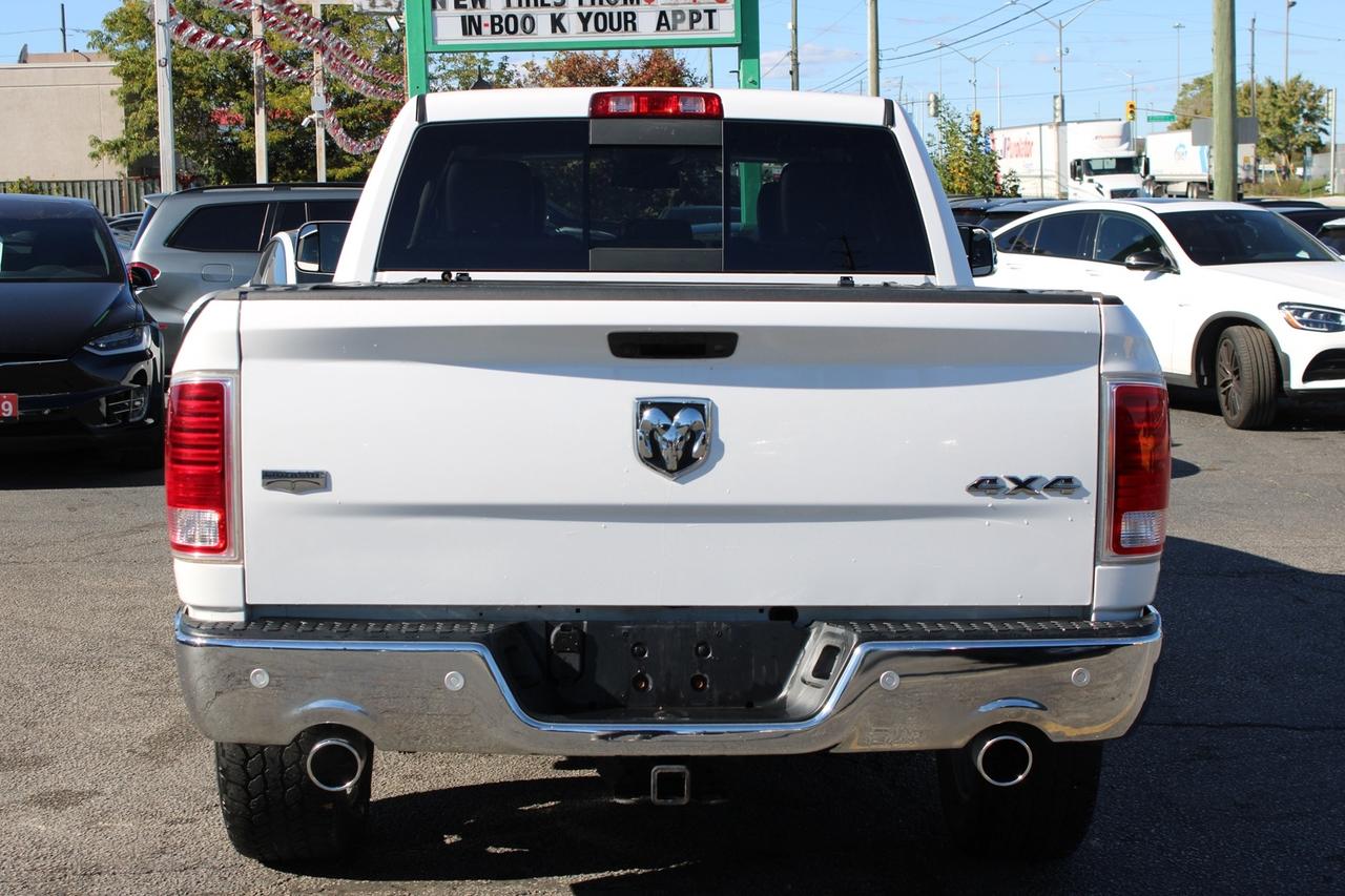 2018 RAM 1500 Laramie Crew Cab 4WD 5.7L HEMI SAFETY CERTIFIED Photo