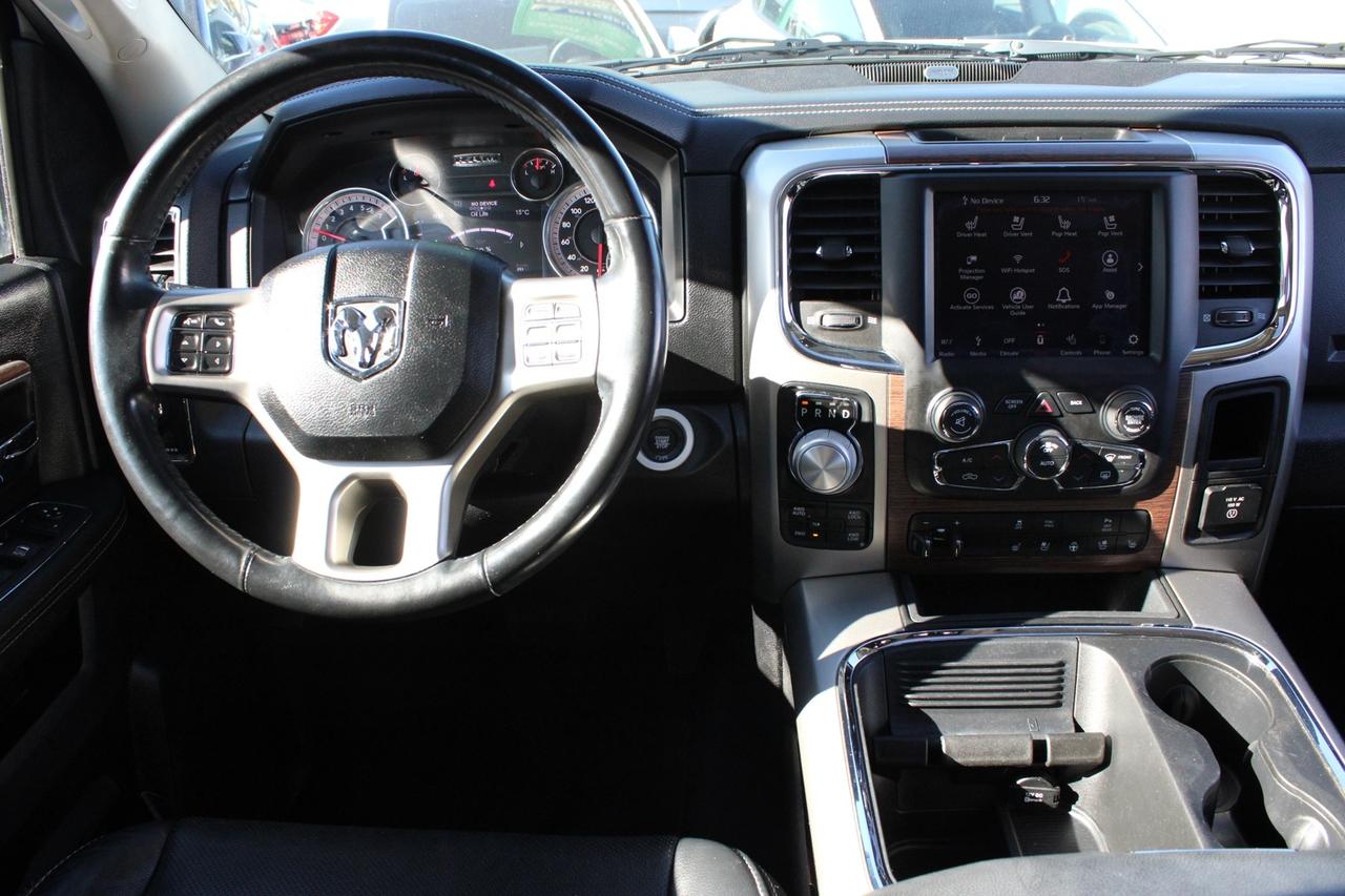 2018 RAM 1500 Laramie Crew Cab 4WD 5.7L HEMI SAFETY CERTIFIED Photo