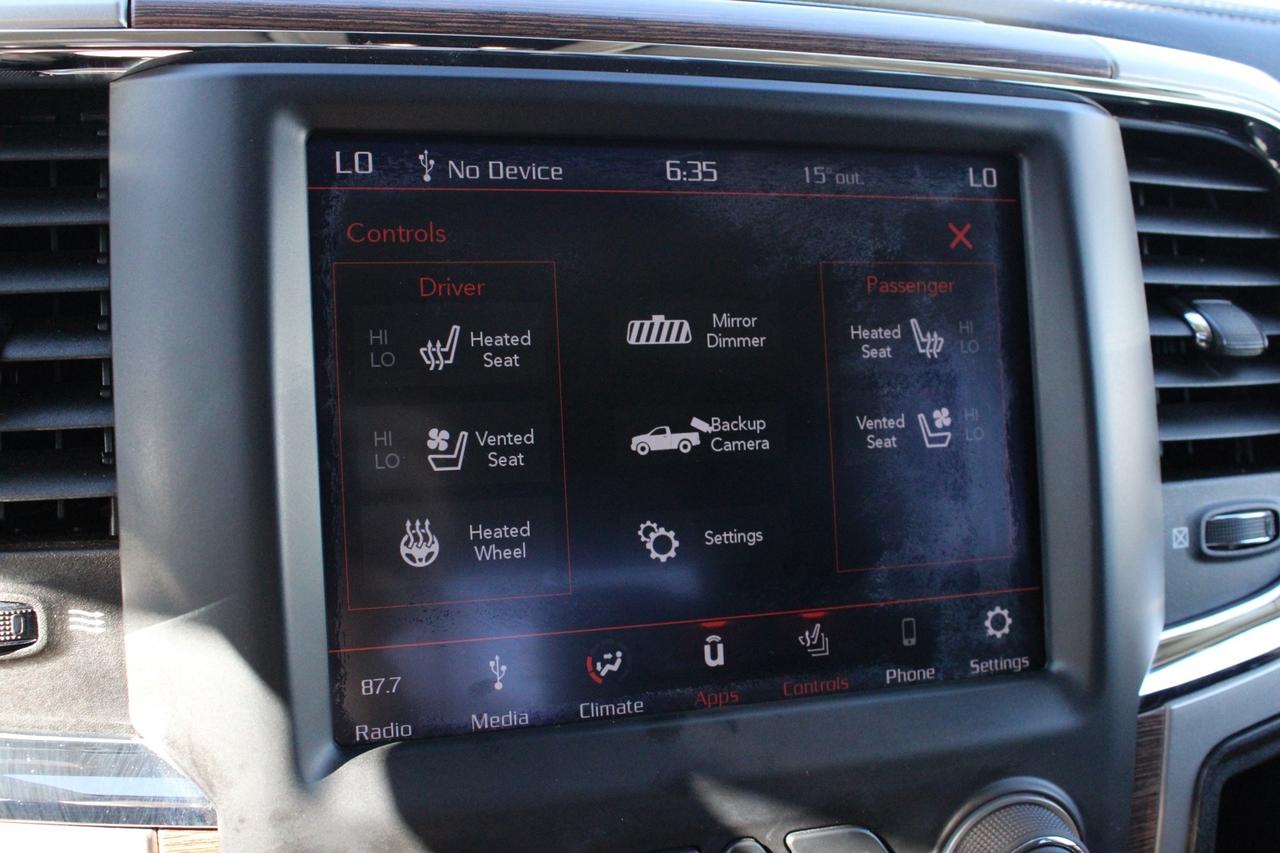 2018 RAM 1500 Laramie Crew Cab 4WD 5.7L HEMI SAFETY CERTIFIED Photo