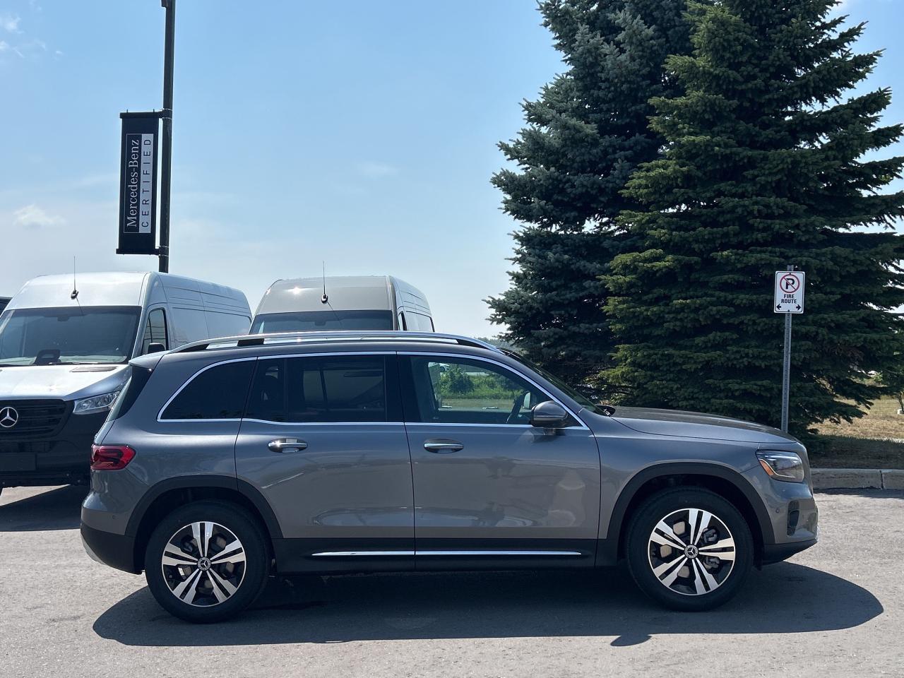 2026 Mercedes-Benz GLB 250 4MATIC Photo