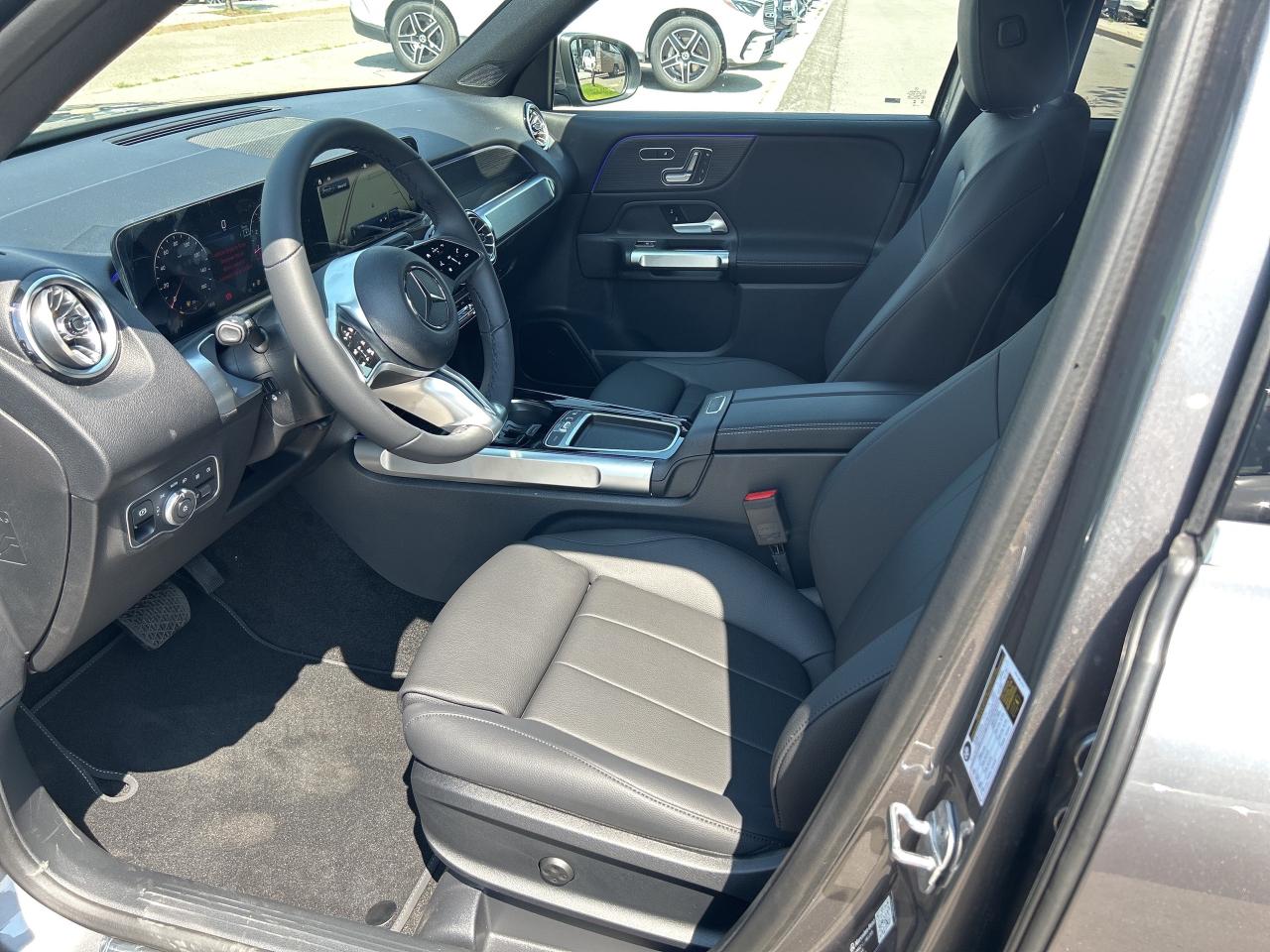 2026 Mercedes-Benz GLB 250 4MATIC Photo