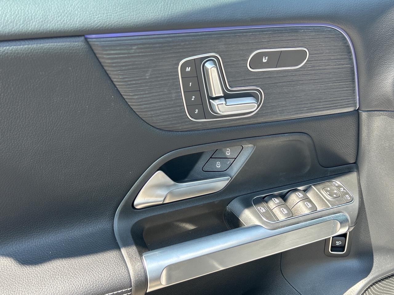 2026 Mercedes-Benz GLB 250 4MATIC Photo