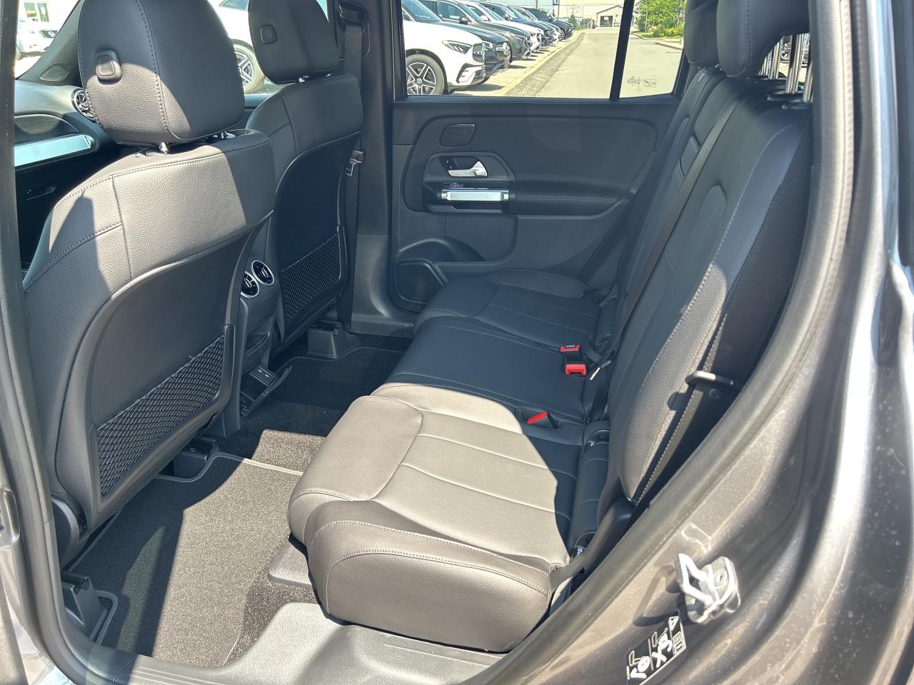 2026 Mercedes-Benz GLB 250 4MATIC Photo