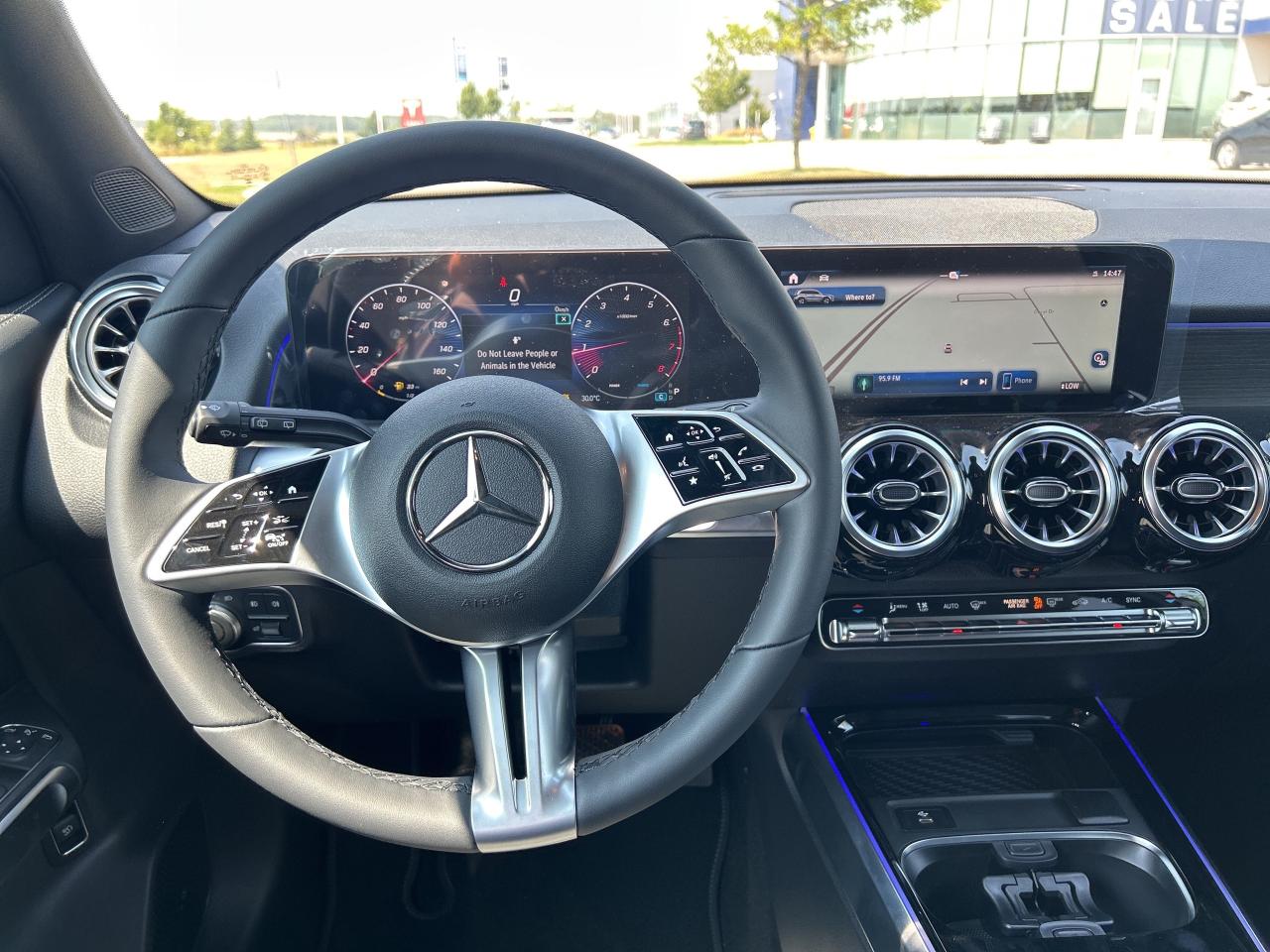 2026 Mercedes-Benz GLB 250 4MATIC Photo