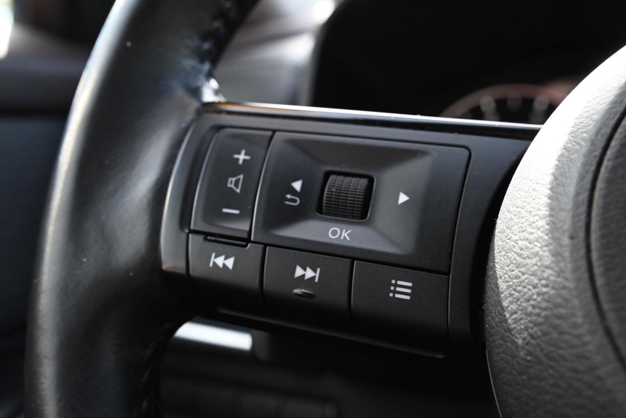 2021 Nissan Rogue S PKG/ 1-OWNER SUV Photo