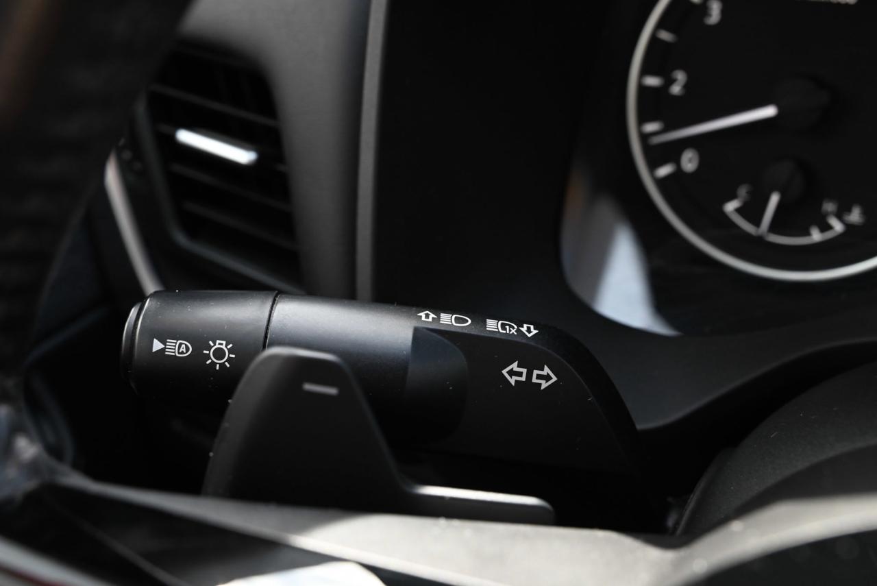 2021 Nissan Rogue S PKG/ 1-OWNER SUV Photo