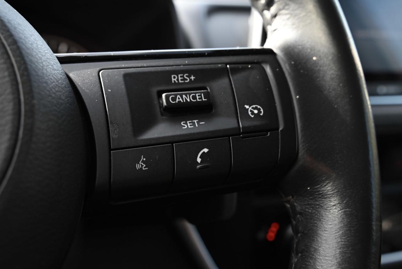 2021 Nissan Rogue S PKG/ 1-OWNER SUV Photo