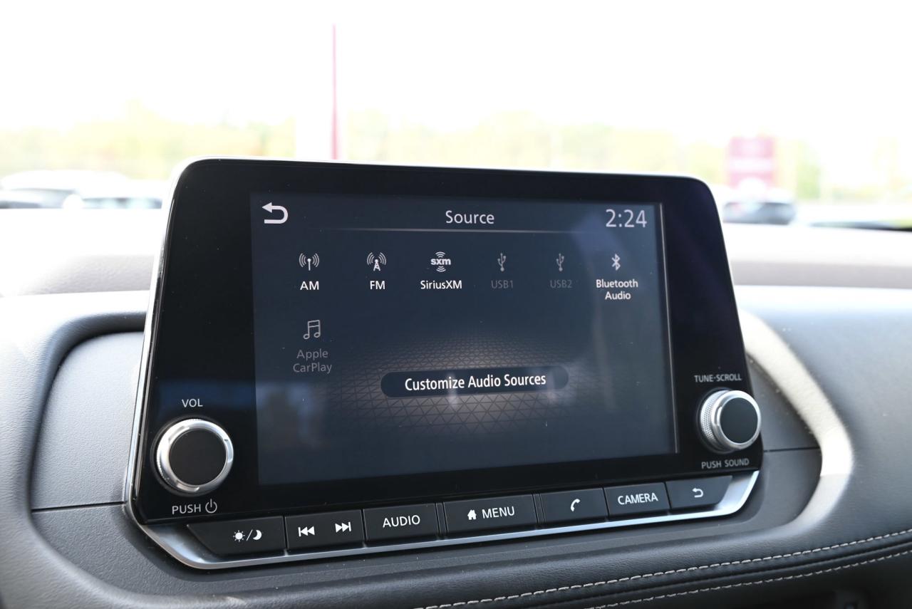 2021 Nissan Rogue S PKG/ 1-OWNER SUV Photo