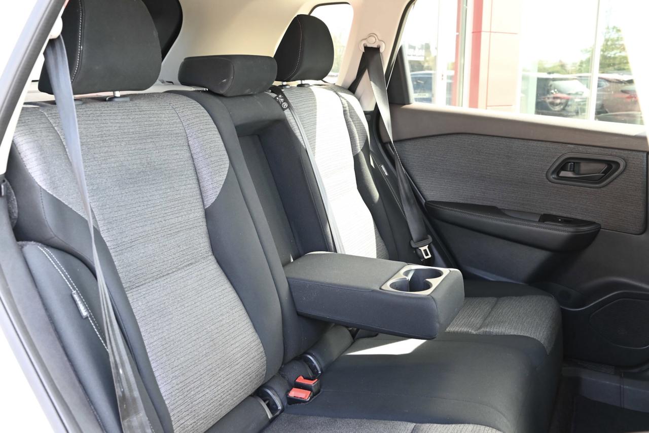 2021 Nissan Rogue S PKG/ 1-OWNER SUV Photo