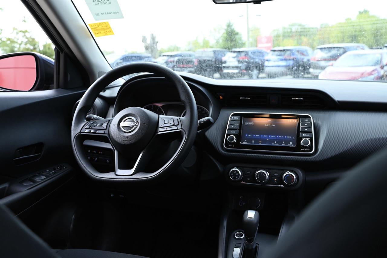 2024 Nissan Kicks ONLY 9000 KILO WOW / BLUETOOTH / REARVIEW CAMERA / Photo