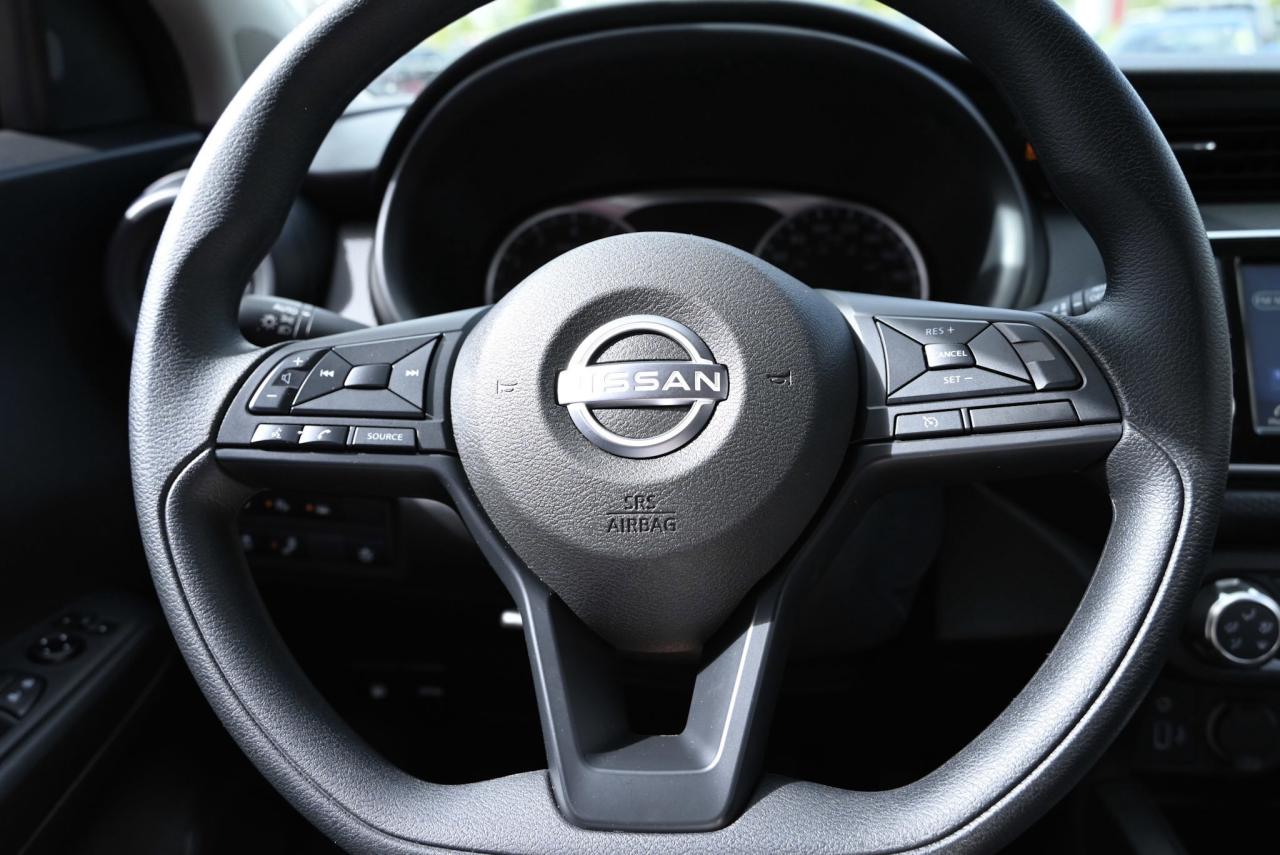 2024 Nissan Kicks ONLY 9000 KILO WOW / BLUETOOTH / REARVIEW CAMERA / Photo