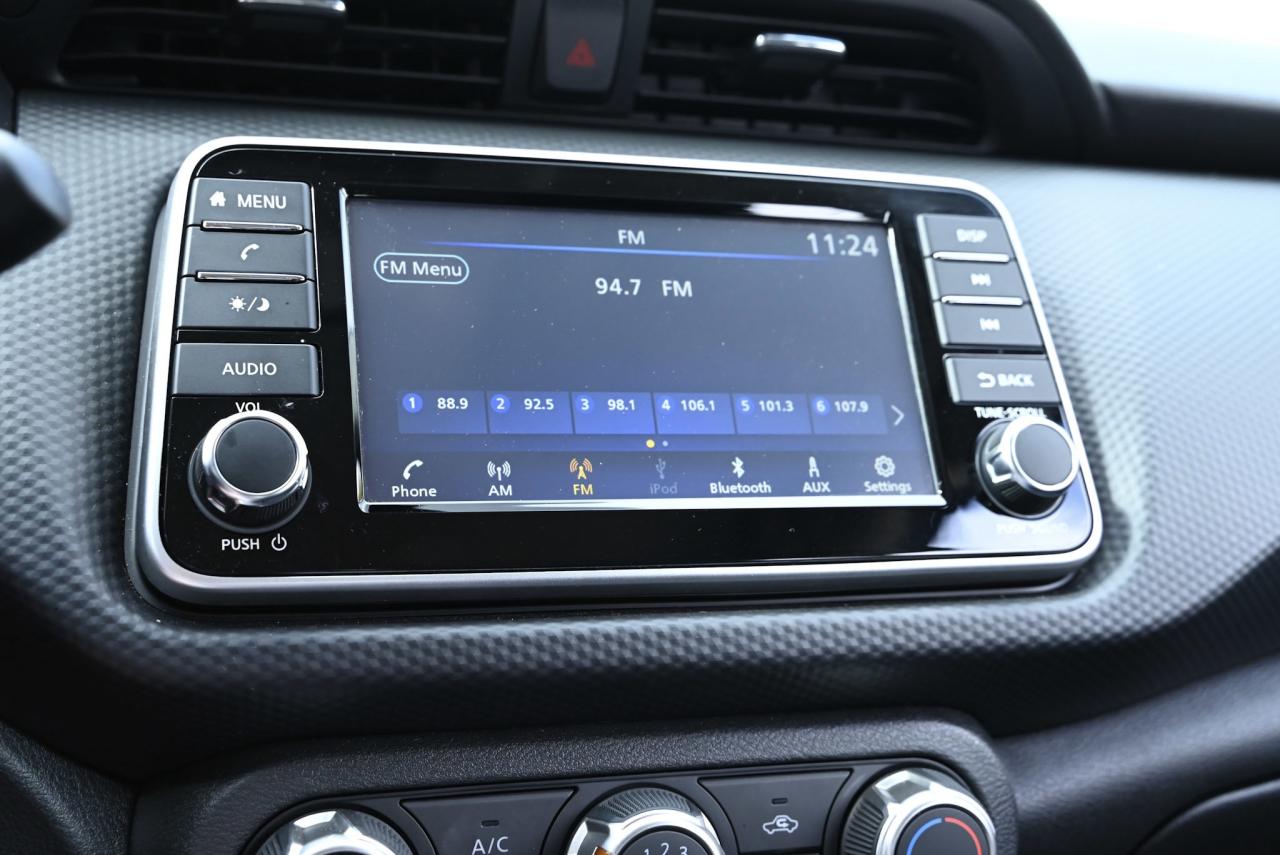 2024 Nissan Kicks ONLY 9000 KILO WOW / BLUETOOTH / REARVIEW CAMERA / Photo