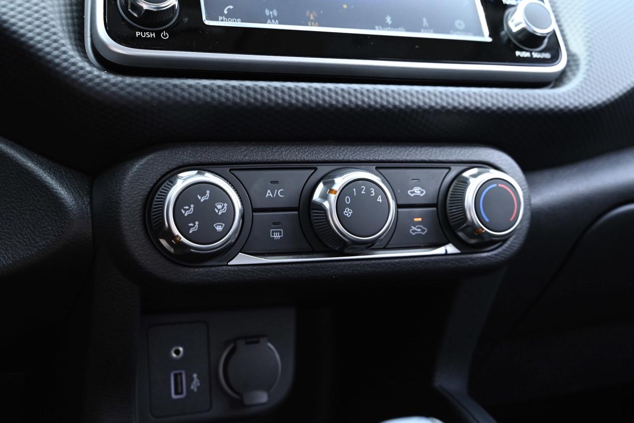 2024 Nissan Kicks ONLY 9000 KILO WOW / BLUETOOTH / REARVIEW CAMERA / Photo