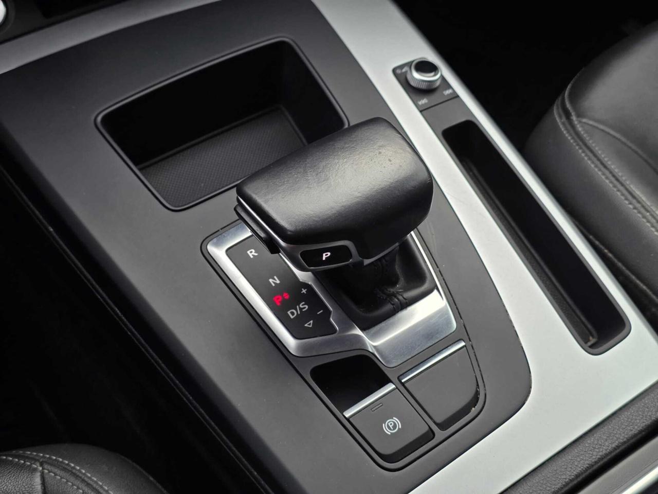 2022 Audi Q5 Komfort 45 TFSI quattro Photo