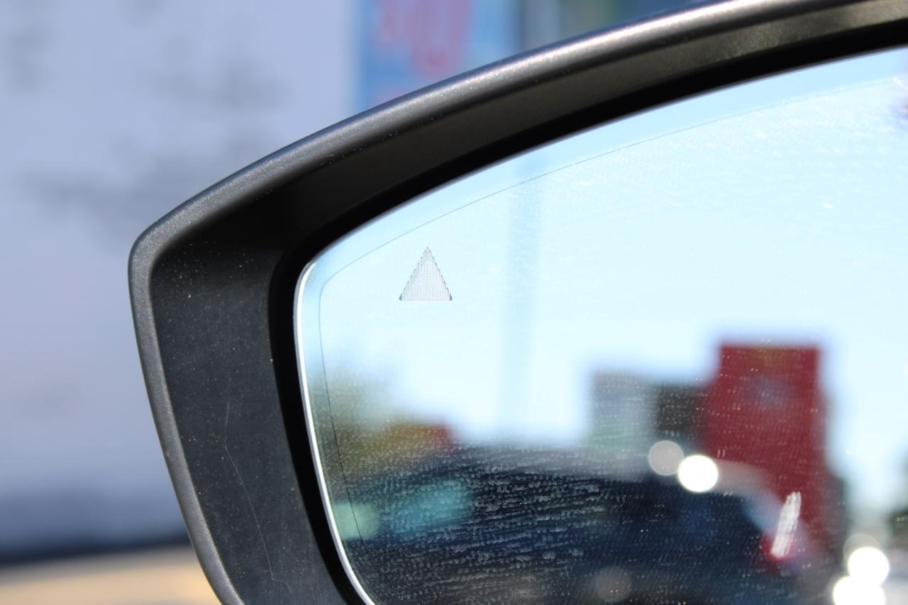 2017 Mitsubishi Lancer GT CVT Photo