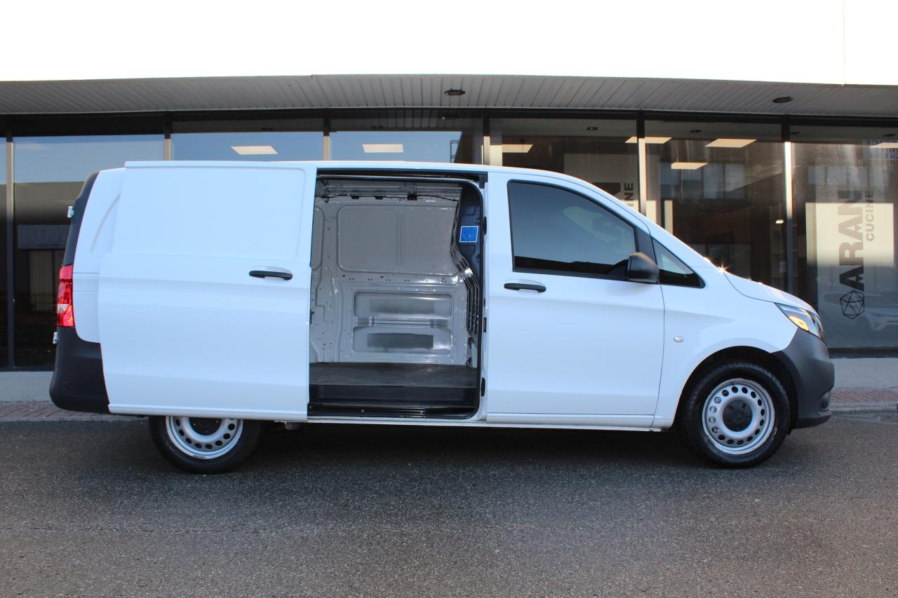 2021 Mercedes-Benz Metris Cargo Van CARGO Photo