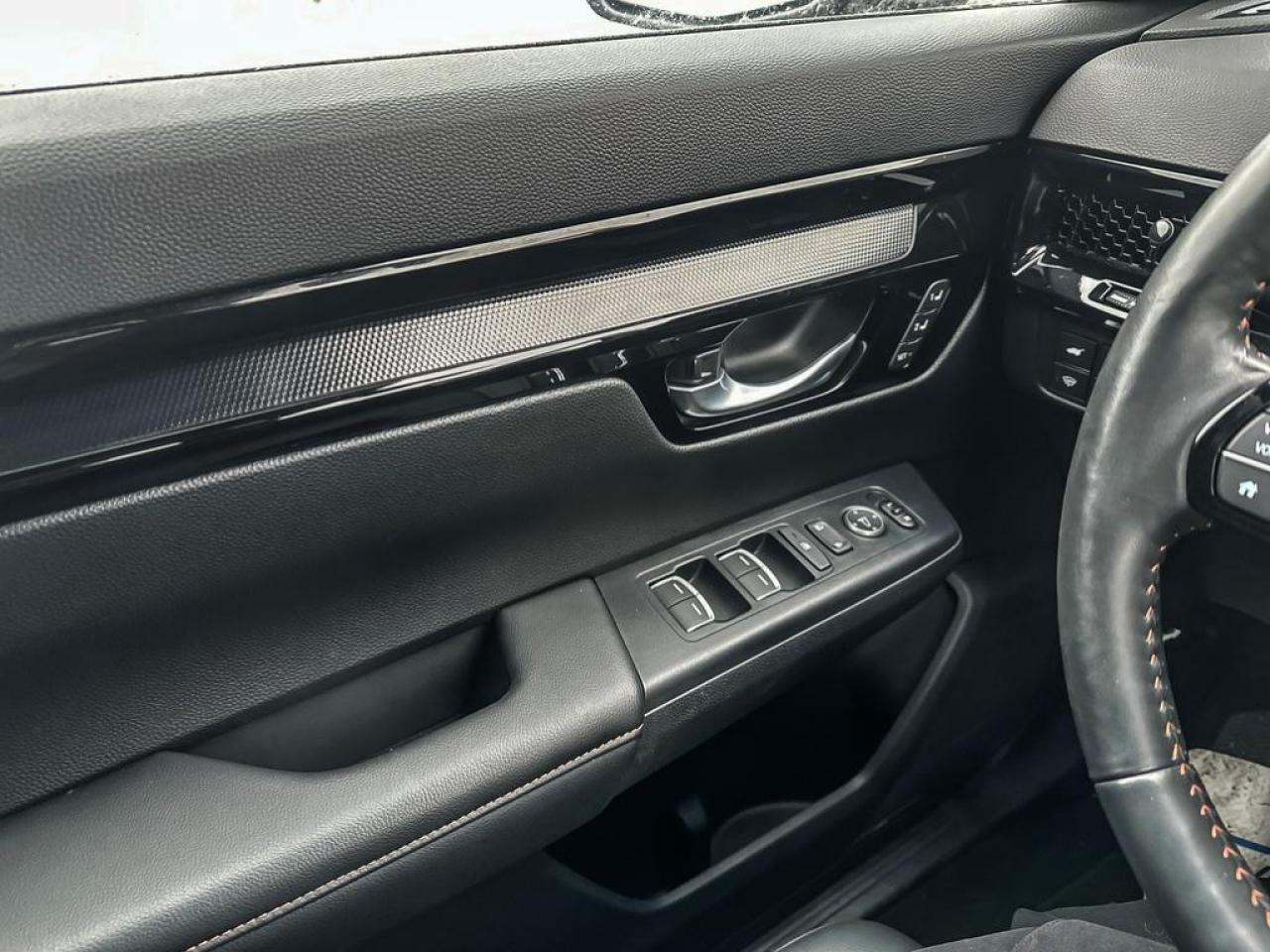 2024 Honda CR-V Hybrid Touring Photo