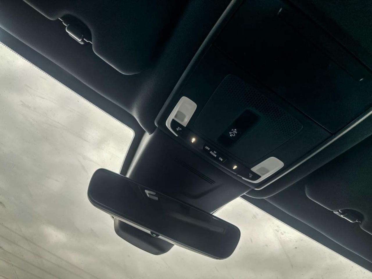 2024 Honda CR-V Hybrid Touring Photo