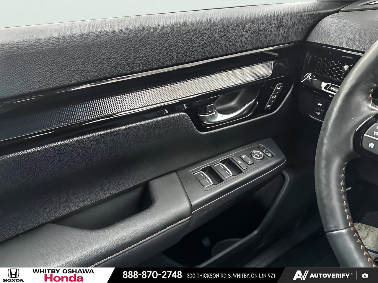 2024 Honda CR-V Hybrid Navigation System l Heated Seats Photo