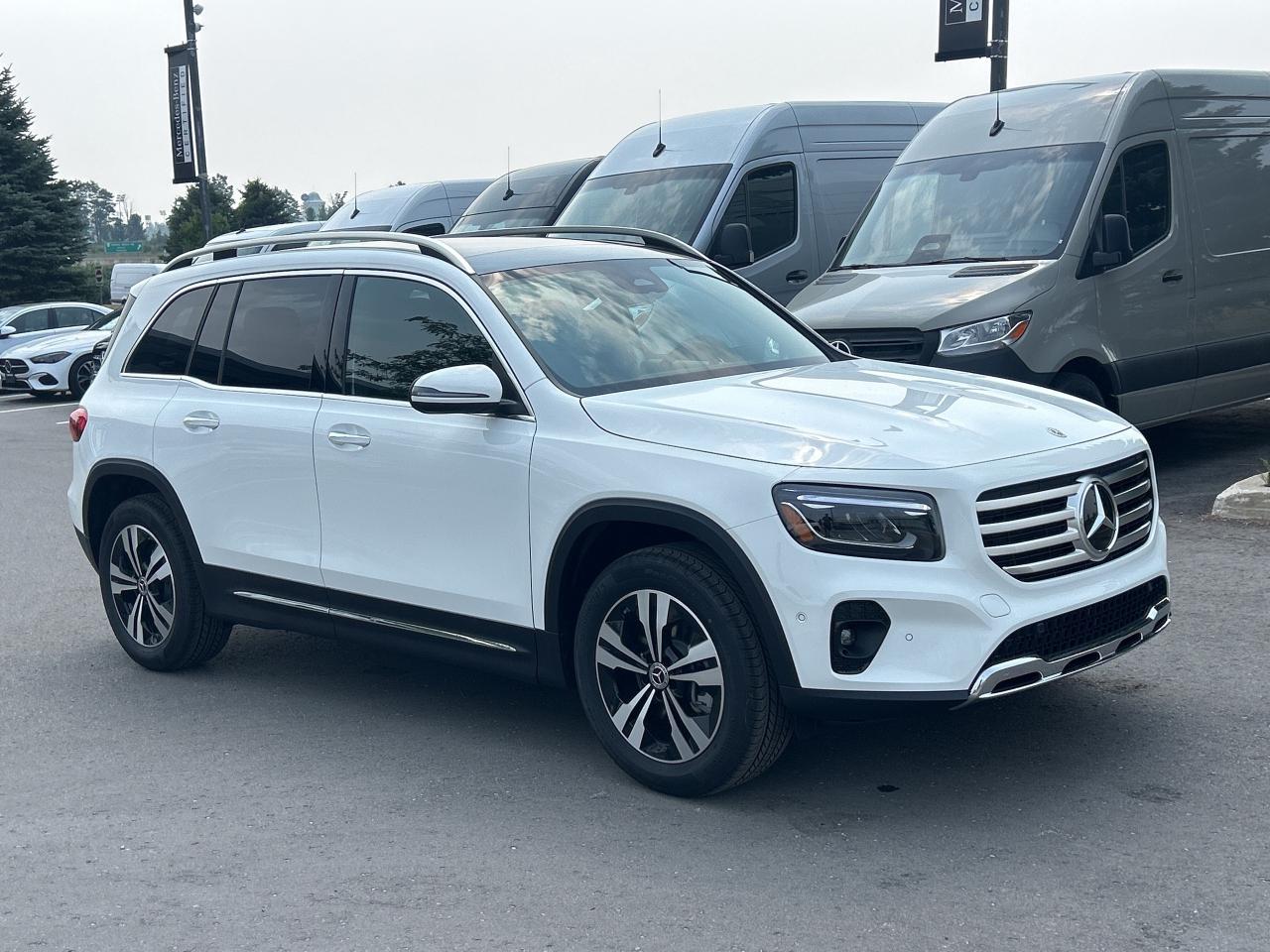 2026 Mercedes-Benz GLB 250 4MATIC Photo