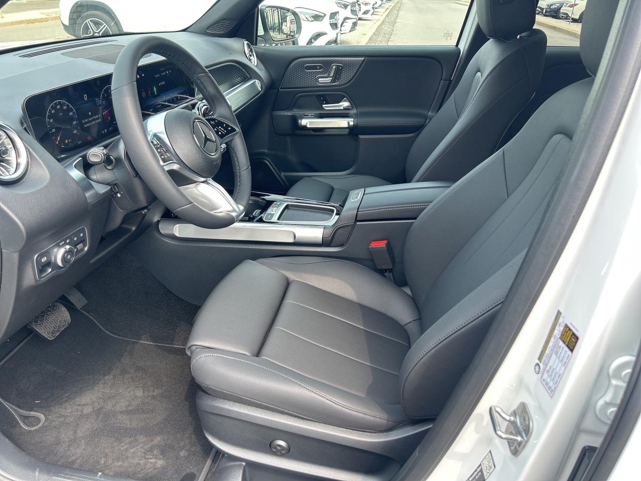 2026 Mercedes-Benz GLB 250 4MATIC Photo