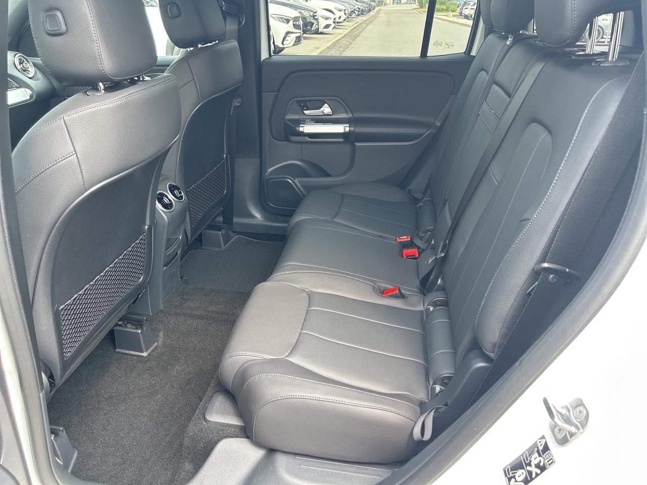 2026 Mercedes-Benz GLB 250 4MATIC Photo