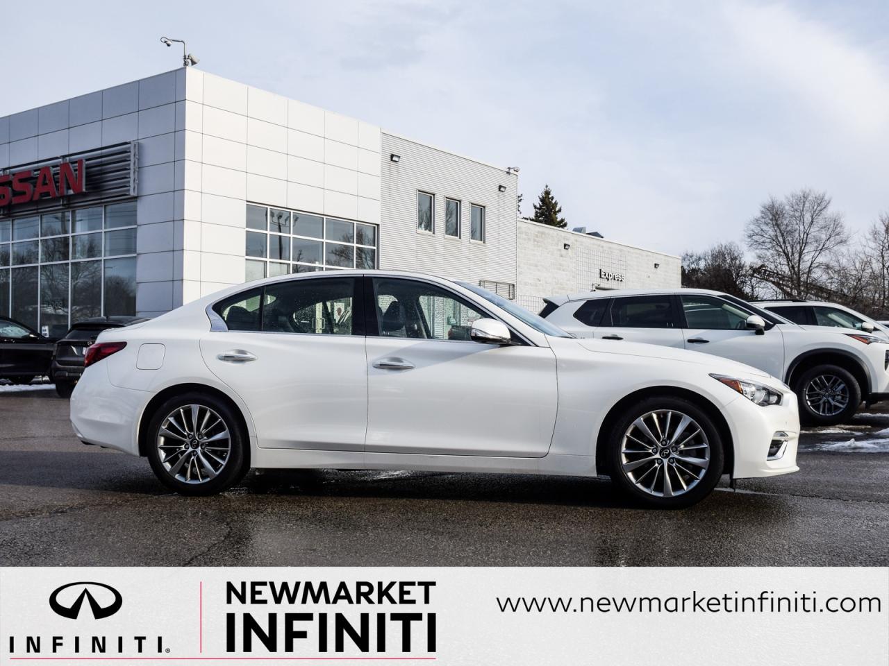 2023 Infiniti Q50 ONE OWNER/CLEAN CARFAX/LIKE NEW Photo2