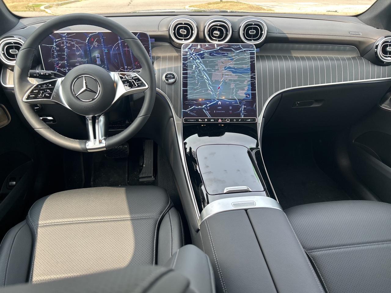 2025 Mercedes-Benz GLC 350e 4MATIC Photo