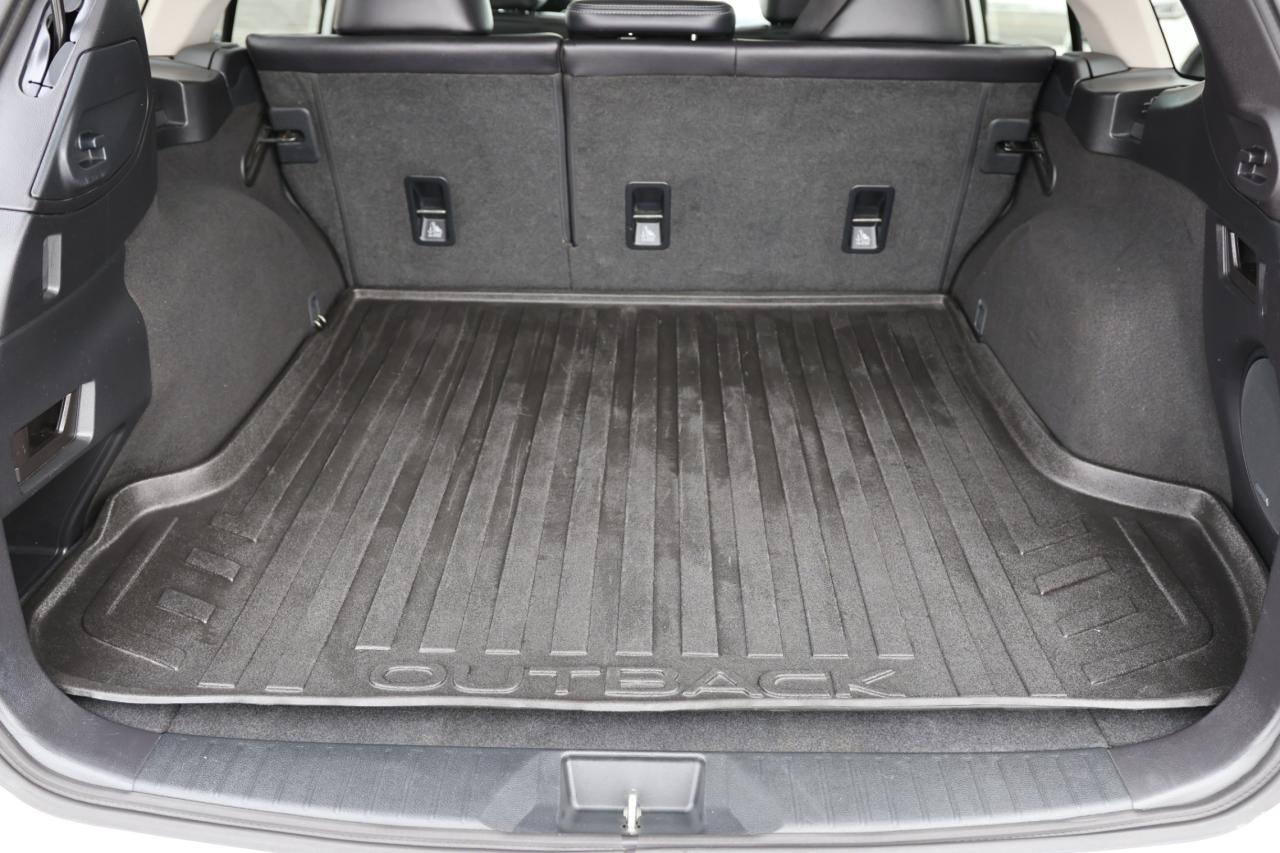 2017 Subaru Outback LIMITED-AWD/NAV/LEATHER/B CAM/SUNROOF/BLIS/H SEATS Photo