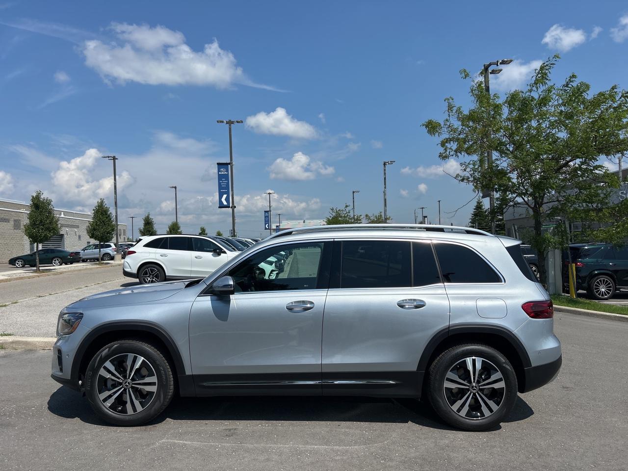 2026 Mercedes-Benz GLB 250 4MATIC Photo2