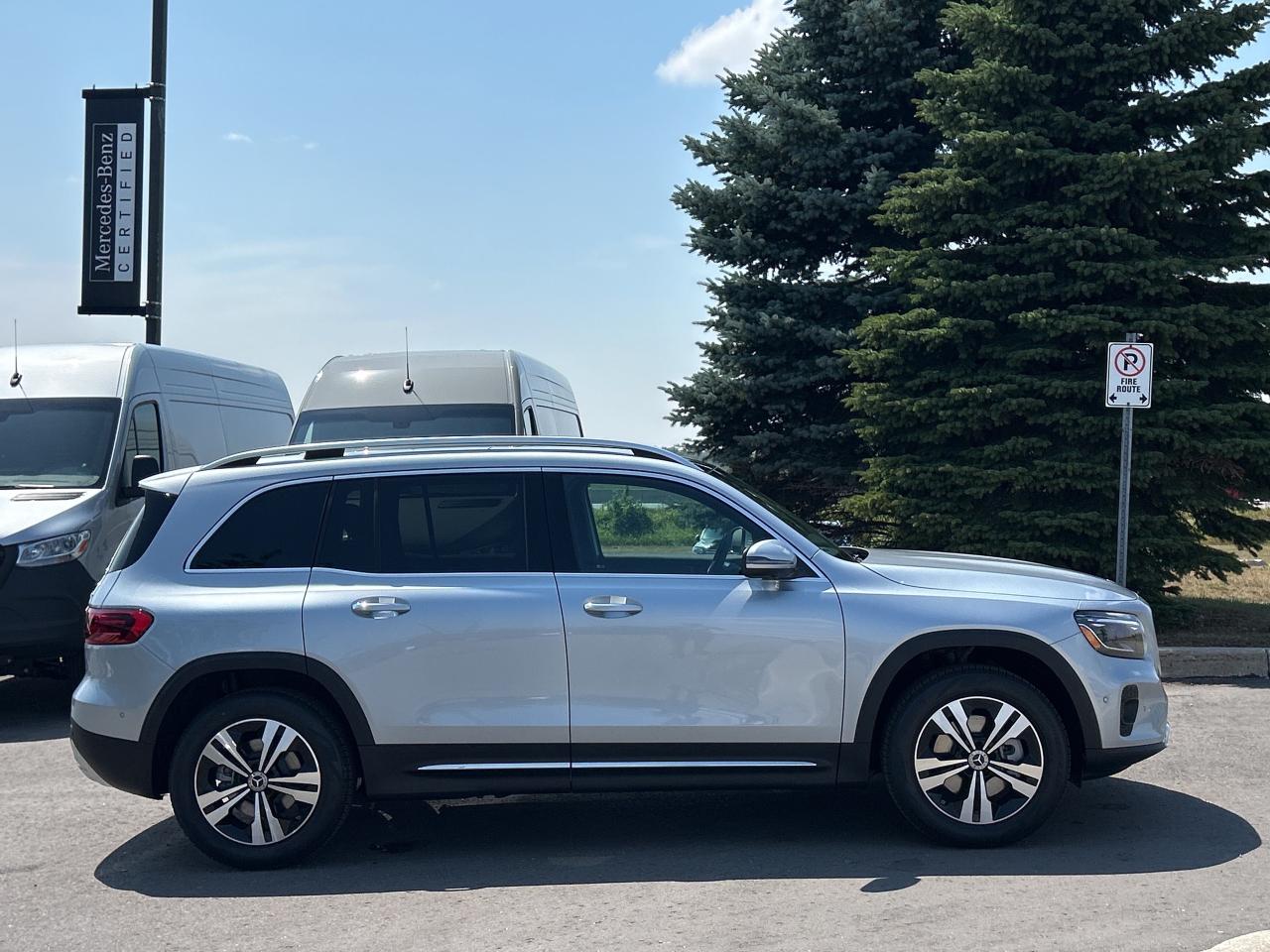 2026 Mercedes-Benz GLB 250 4MATIC Photo