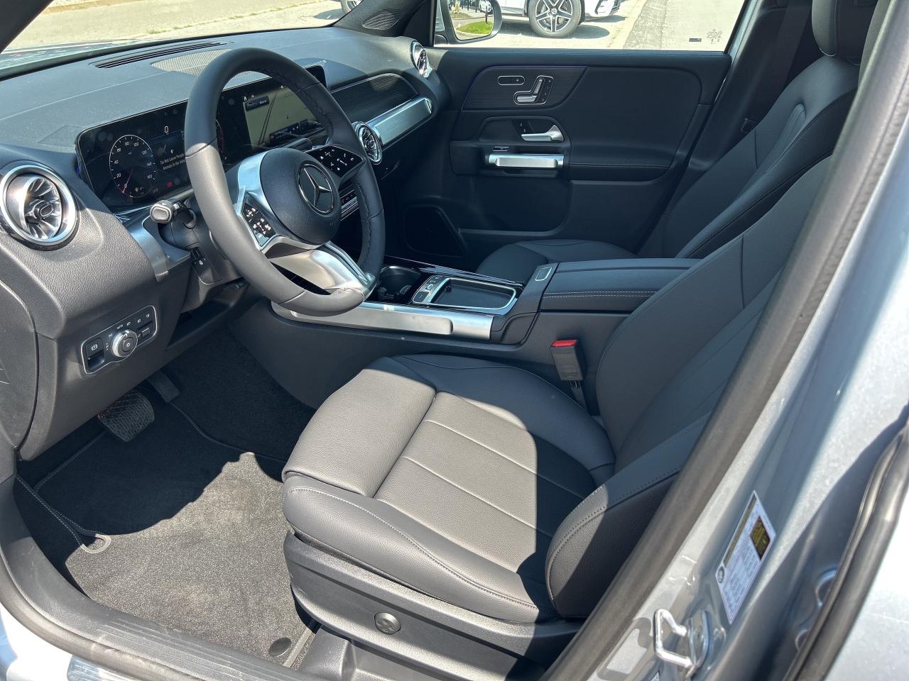 2026 Mercedes-Benz GLB 250 4MATIC Photo