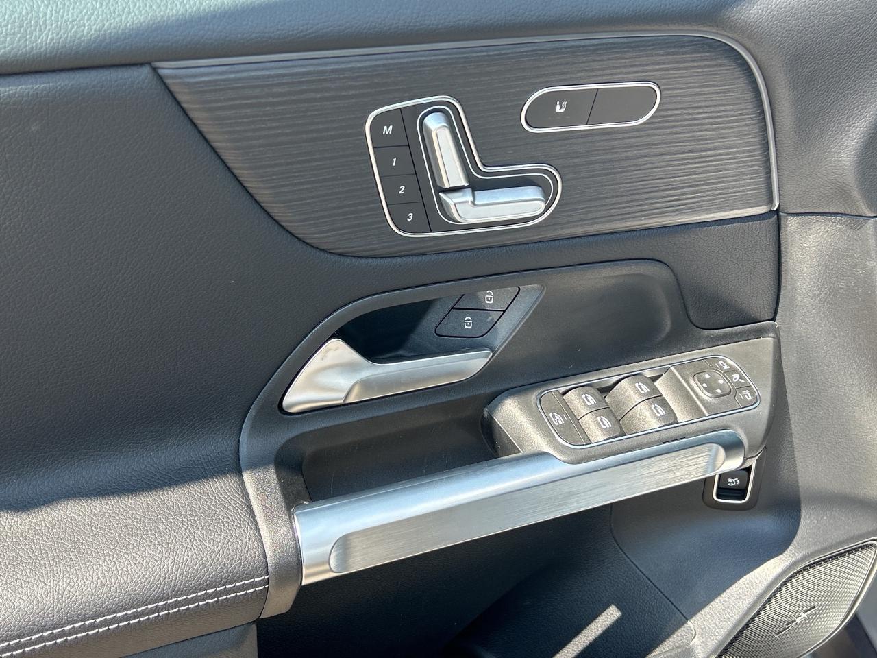 2026 Mercedes-Benz GLB 250 4MATIC Photo