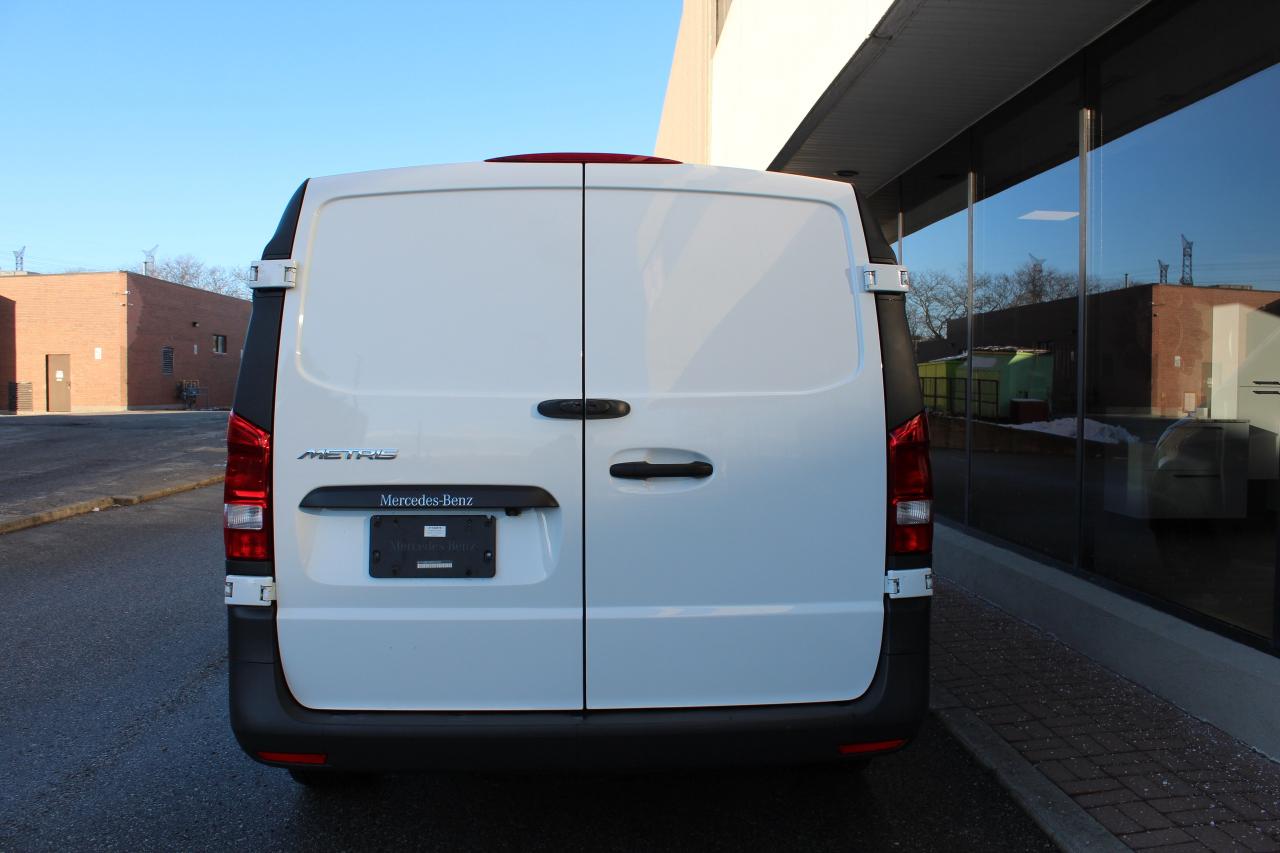 2021 Mercedes-Benz Metris Cargo Van CARGO Photo