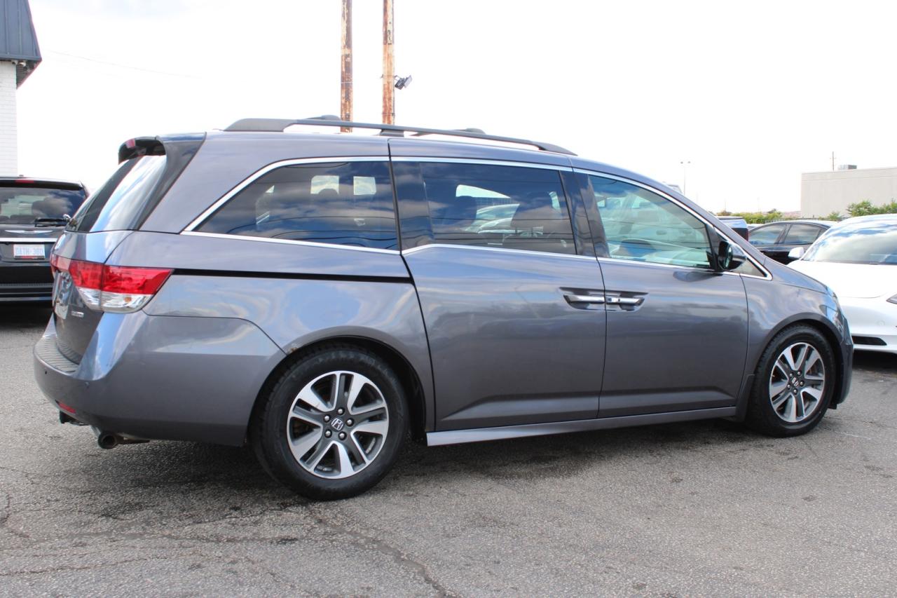 2015 Honda Odyssey Touring 8 Passenger No Accident Safety Certified Photo