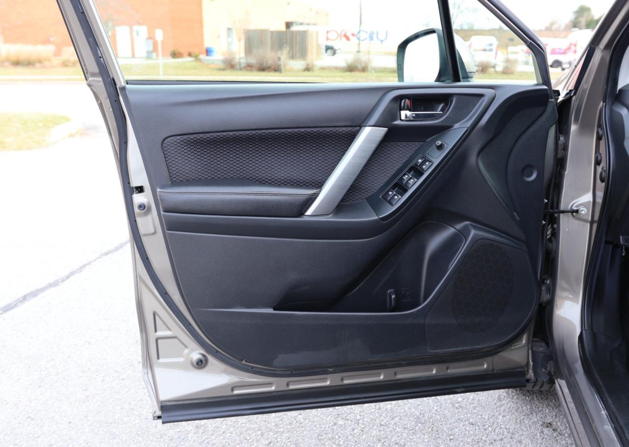 2017 Subaru Forester TOURING-6S MAN-AWD/P SEAT/PANORAMIC ROOF/BLIS/B CA Photo