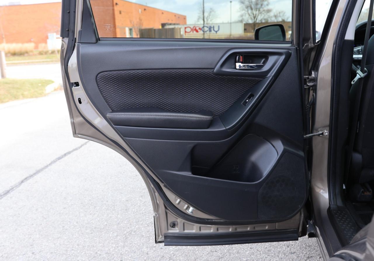 2017 Subaru Forester TOURING-6S MAN-AWD/P SEAT/PANORAMIC ROOF/BLIS/B CA Photo