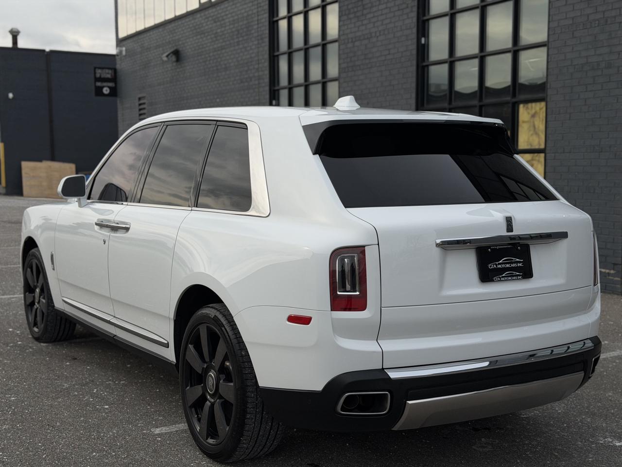 2022 Rolls-Royce Cullinan Sport Utility Photo