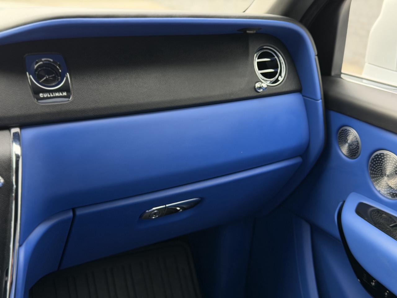 2022 Rolls-Royce Cullinan Sport Utility Photo