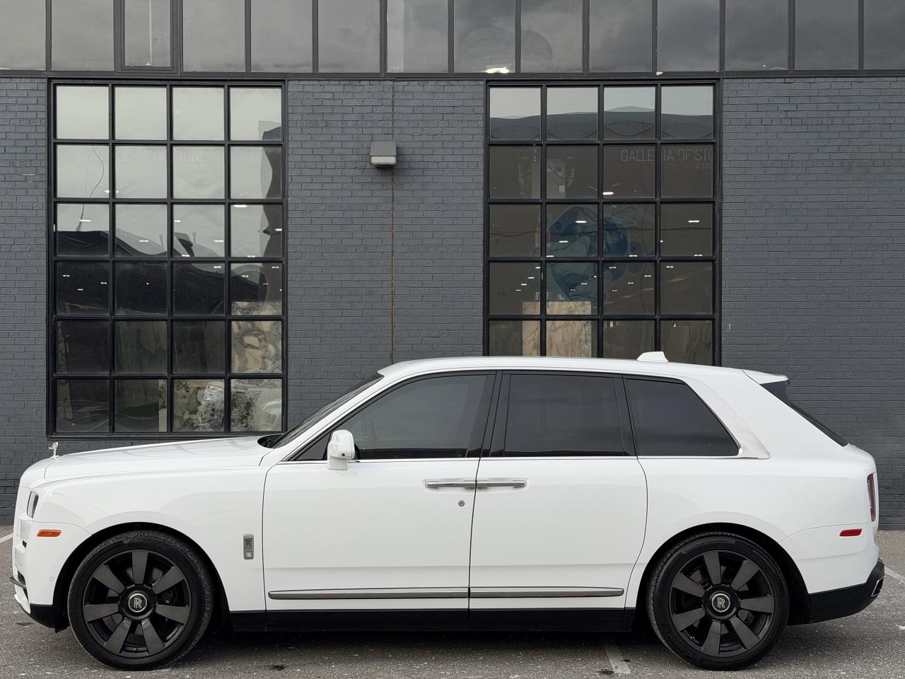 2022 Rolls-Royce Cullinan Sport Utility Photo