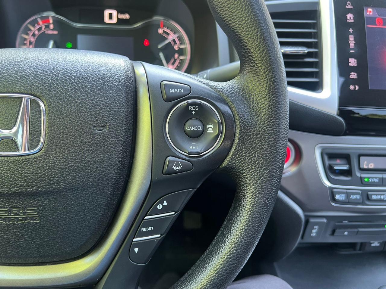 2019 Honda Ridgeline Sport AWD LOW KMS SAFETY Photo