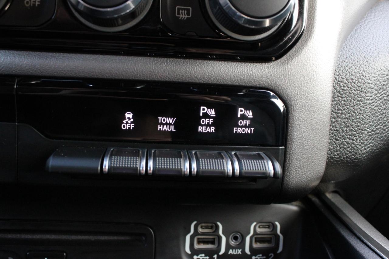 2019 RAM 1500 SPORT CREW CAB NO ACCIDENT SAFETY CERTIFIED Photo