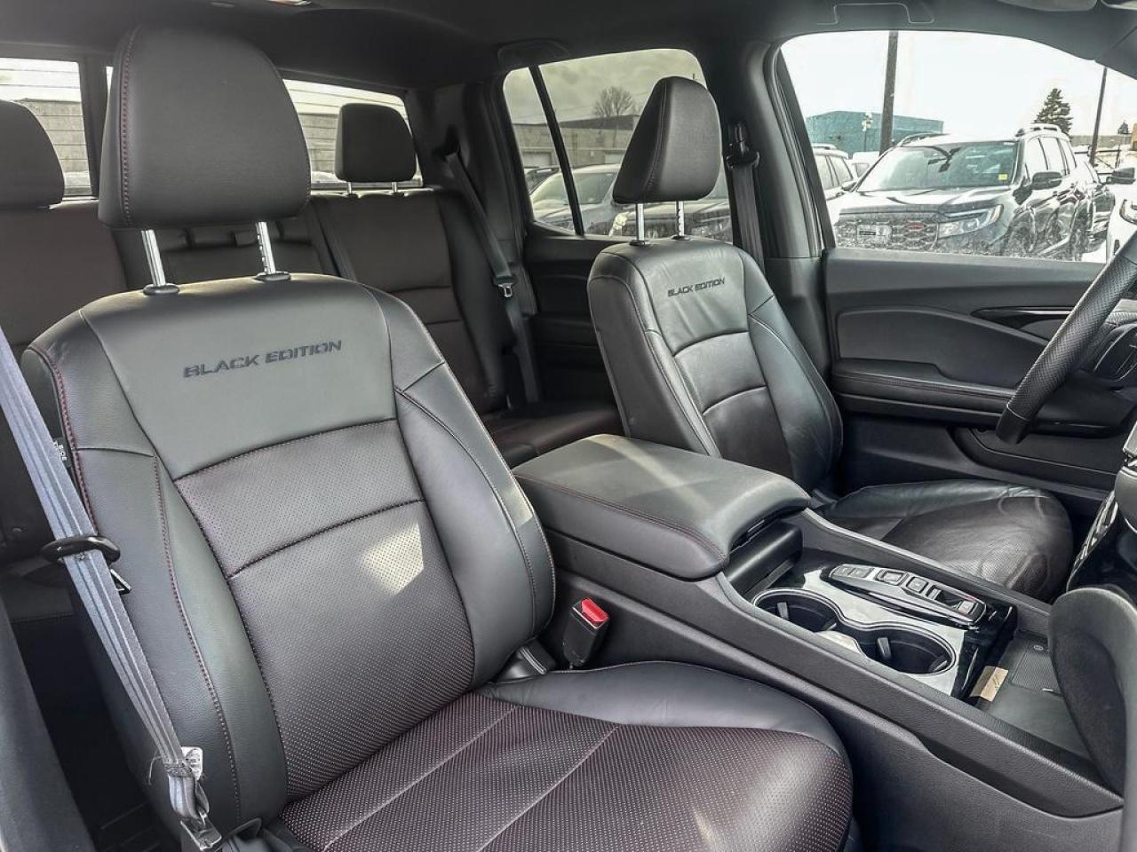 2025 Honda Ridgeline Black Edition Photo